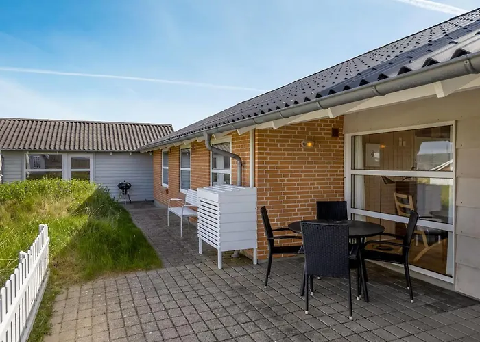 Gudmar - 500m From The Sea By Interhome *