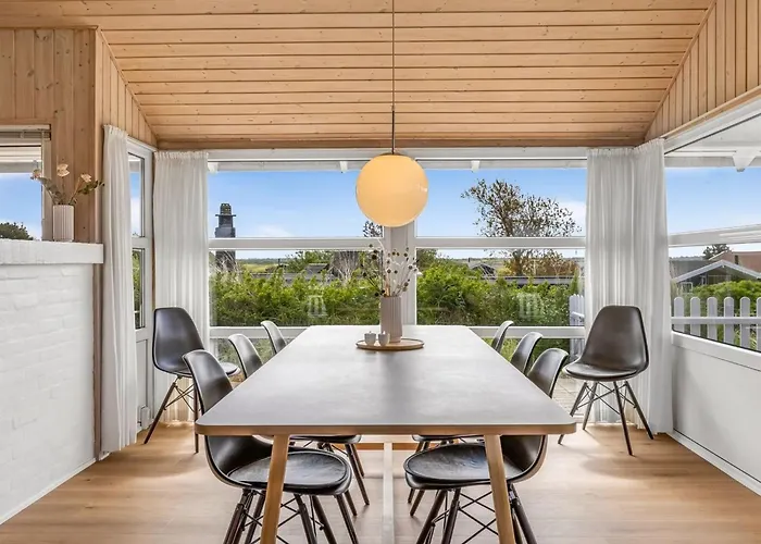 Gudmar - 500m From The Sea By Interhome *