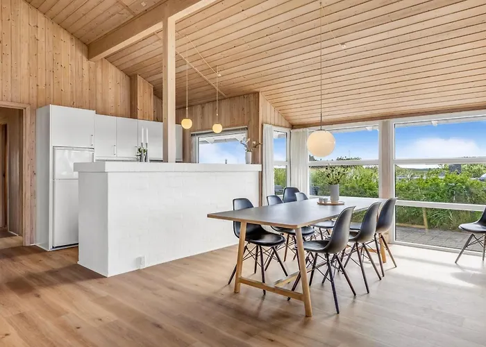 Gudmar - 500m From The Sea By Interhome Lakolk